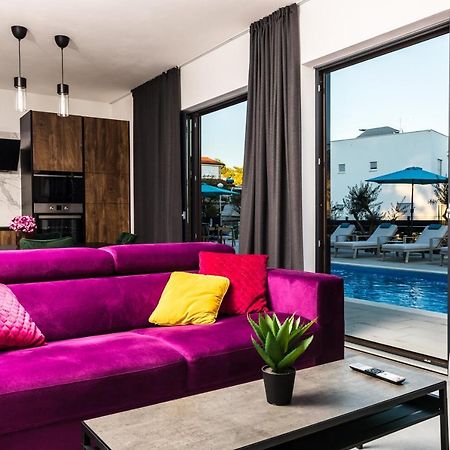 Olive Tree Mansion Apartment Vir Exterior photo